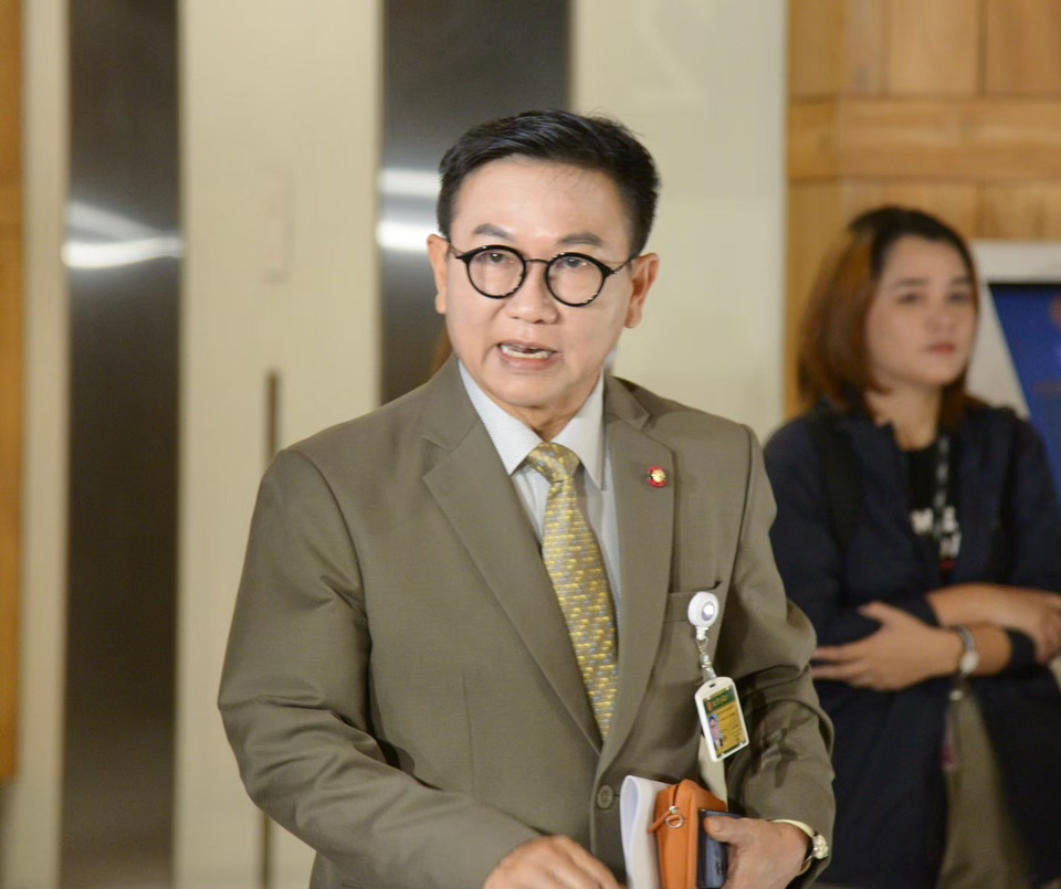 "ดิเรกฤทธิ์" ลั่น ! หยุดความเสียหายของประเทศ ชี้ "รัฐสภา" ทำผิดรธน. ไม่ให้ไปต่อ 