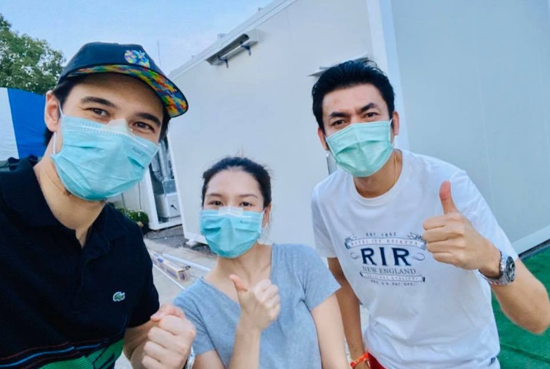 "แมทธิว-ลิเดีย-มิสเตอร์ป๋อง"พบหมอตรวจโควิดอีกครั้ง เพื่อประโยชน์ทางการแพทย์