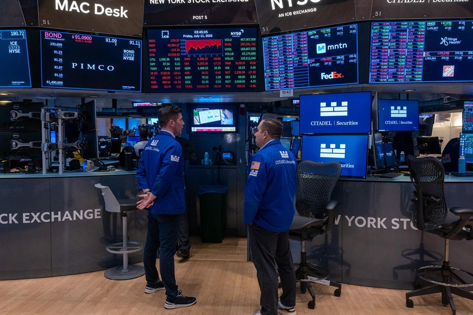 หุ้น "ดาวโจนส์-แนสแด็ก-S&P" พุ่งทะลุสถิติ!  รับข่าว "ดีลการค้าสหรัฐฯ-จีน" จ่อบรรลุสัปดาห์นี้ ลุ้นเฟดหั่นดอกเบี้ยรอบใหม่