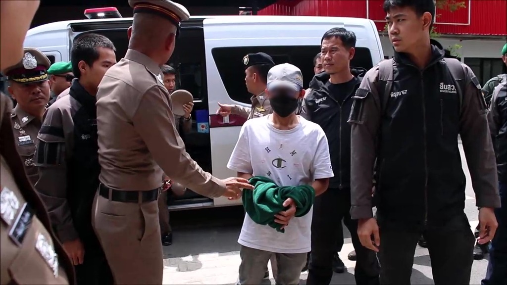 คุมตัวอดีตเชฟตกอับ ทำแผนประกอบคำรับสารภาพทุกจุด เจ้าตัวอยากขอโทษสังคม ห่วงเมียและลูก