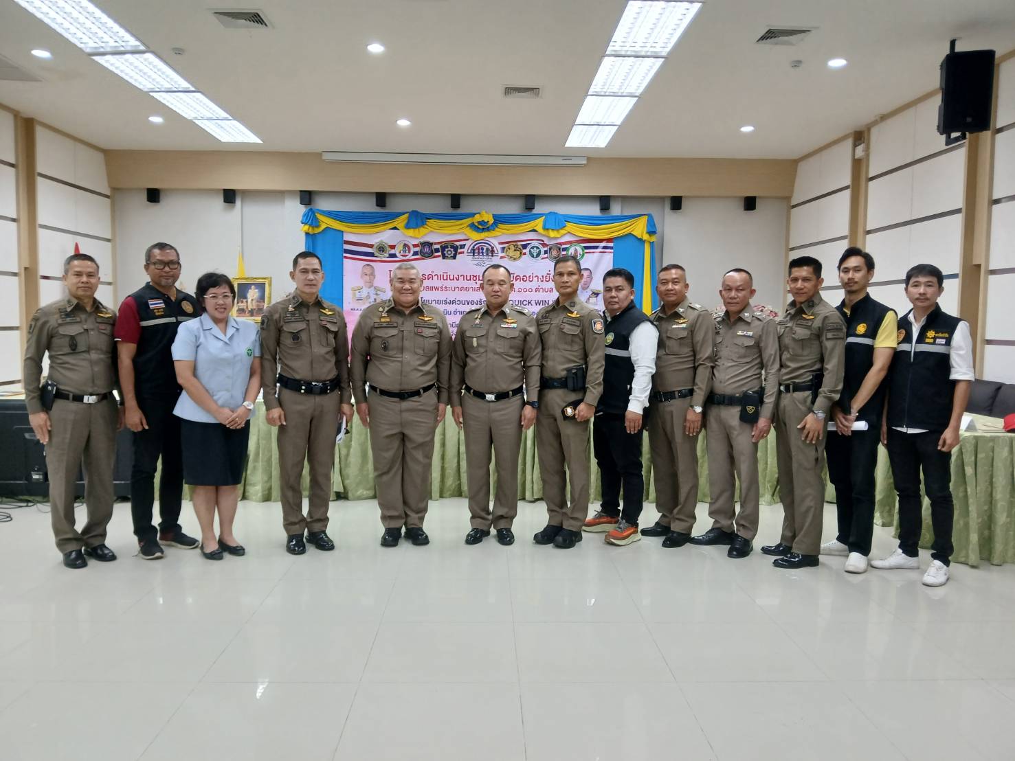 ผู้ช่วยผบ.ตร.ลงพื้นระยอง ติดดตามโครงการชุมชนบำบัดยาเสพติด