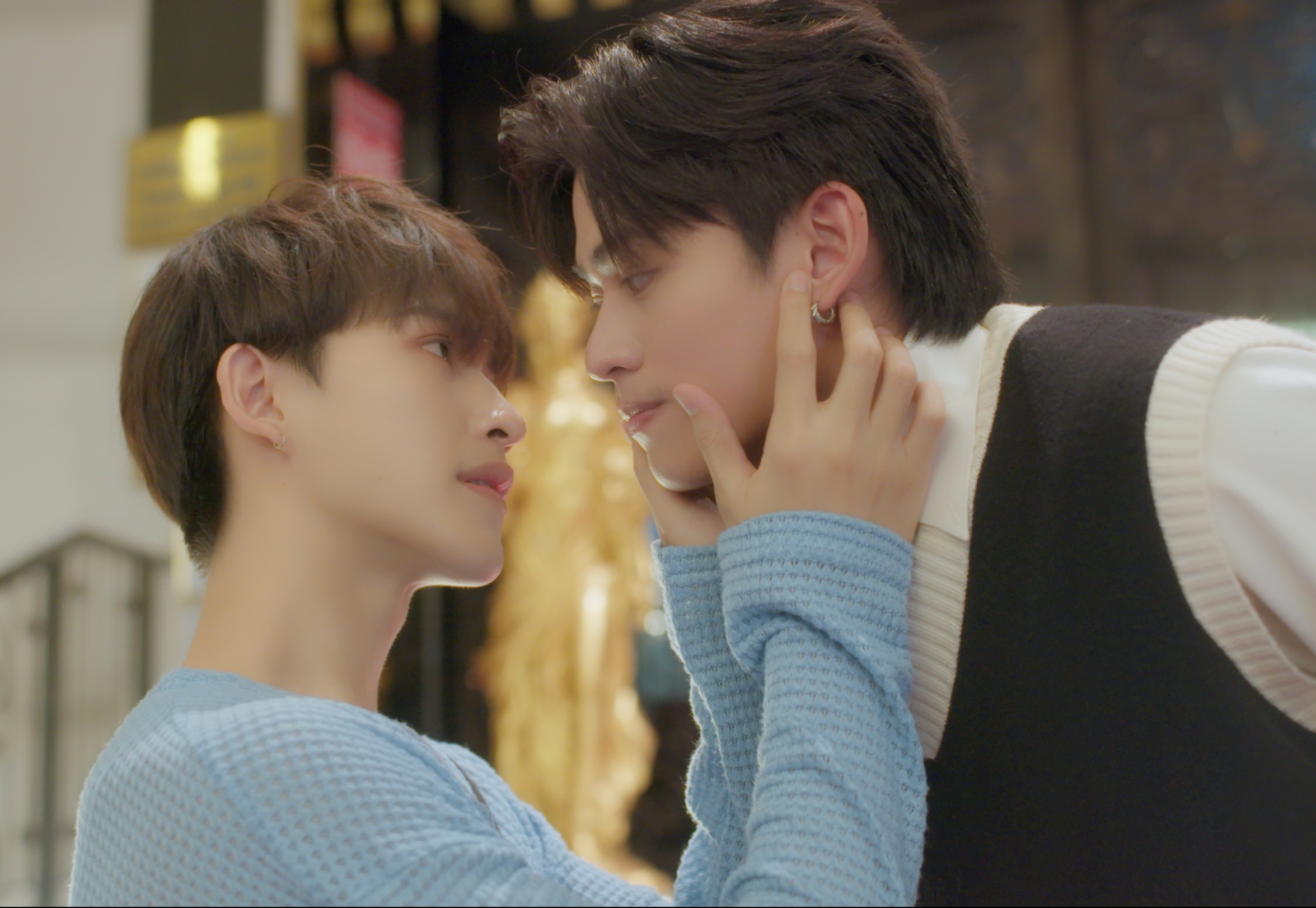 เปิดวาร์ป! "โชกุน - เฟิร์ส" สองนักแสดงจากซีรีส์วายสุดปังแห่งปี “Deep Night The Series คืนนี้มีแค่เรา”