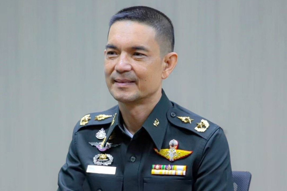ทบ. แจงด่วน จุดประทัดแจ้งเตือน หลังทหารกัมพูชาประชิดแนวลวดหนามช่องจอม สุรินทร์ ชี้พยายามสร้างภาพความรุนแรง
