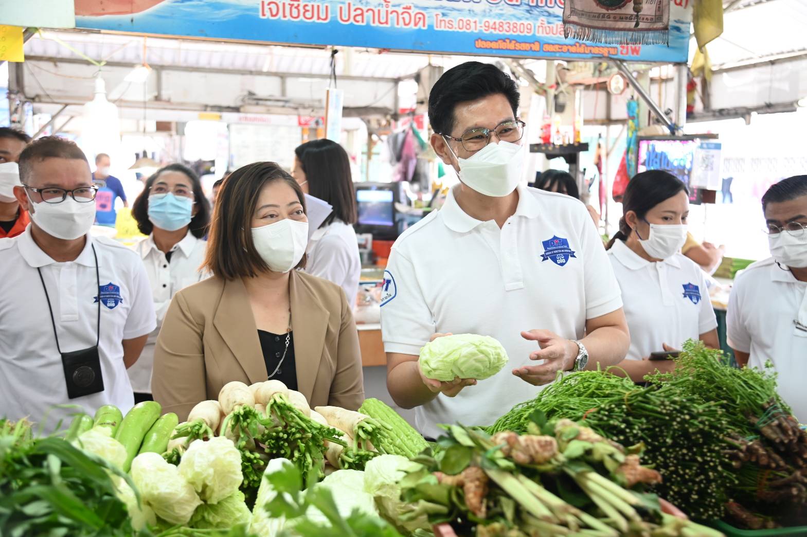 พาณิชย์เผยหมู-ไก่-ไข่-ผักสดราคาลงต่อเนื่อง ระบุห้างฯจัดแข่งโปรโมชั่นลดราคารับปีใหม่