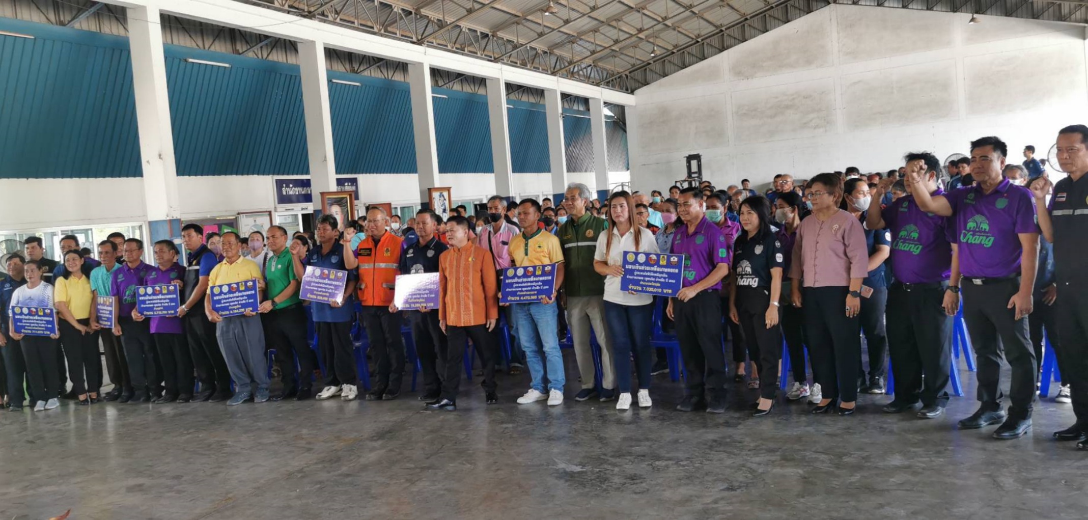 บุรีรัมย์ มอบเงินช่วยเหลือเกษตรกร ประสบอุทกภัย “นาข้าว-พืชไร่” จมน้ำเสียหาย 7 อำเภอกว่า 19 ล้าน