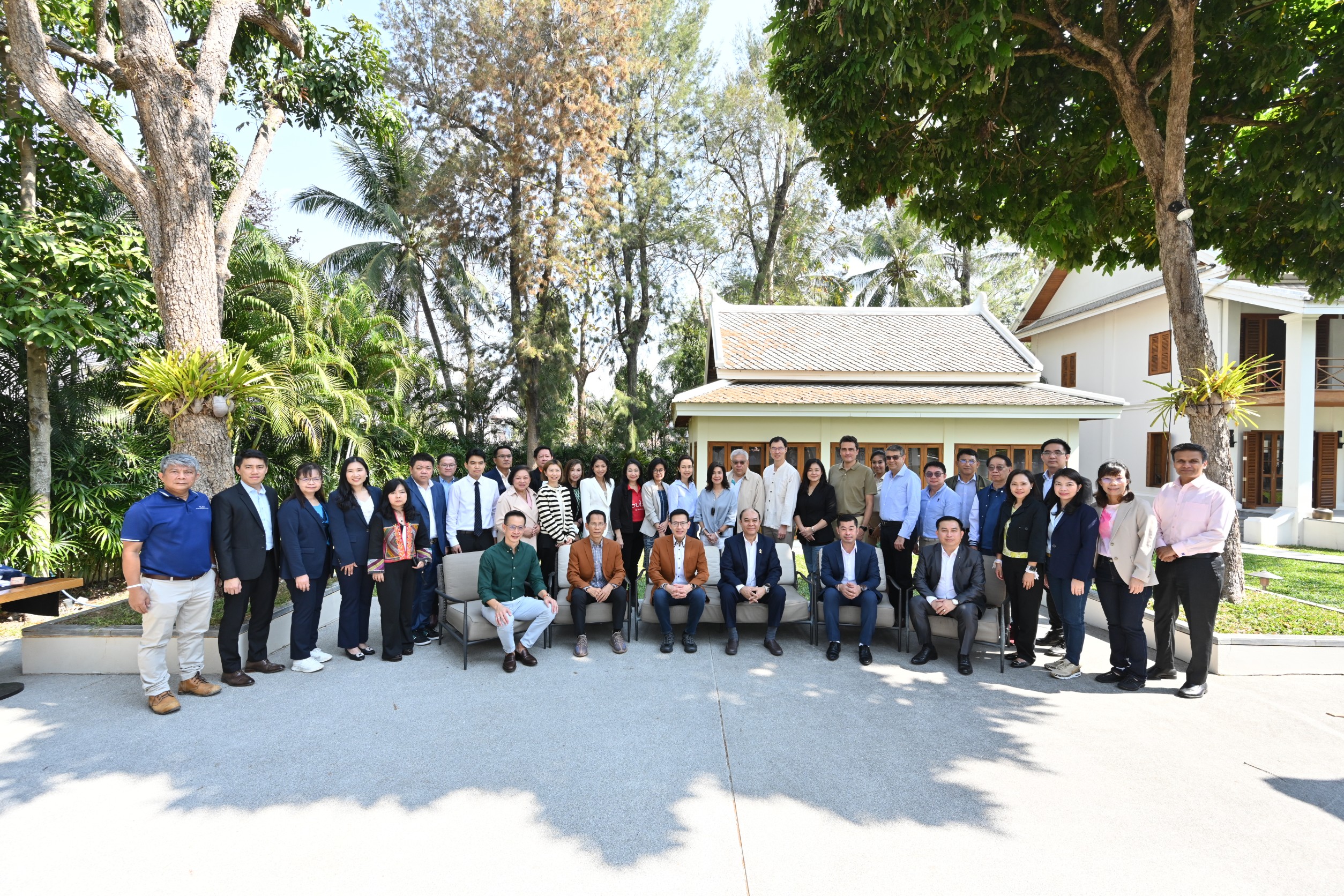 สมาคมประกันชีวิตไทยจัดสัมมนาวิชาการเชิงปฏิบัติการสำหรับผู้บริหารระดับสูง   (CEO LIFE INSURANCE FORUM 2023)