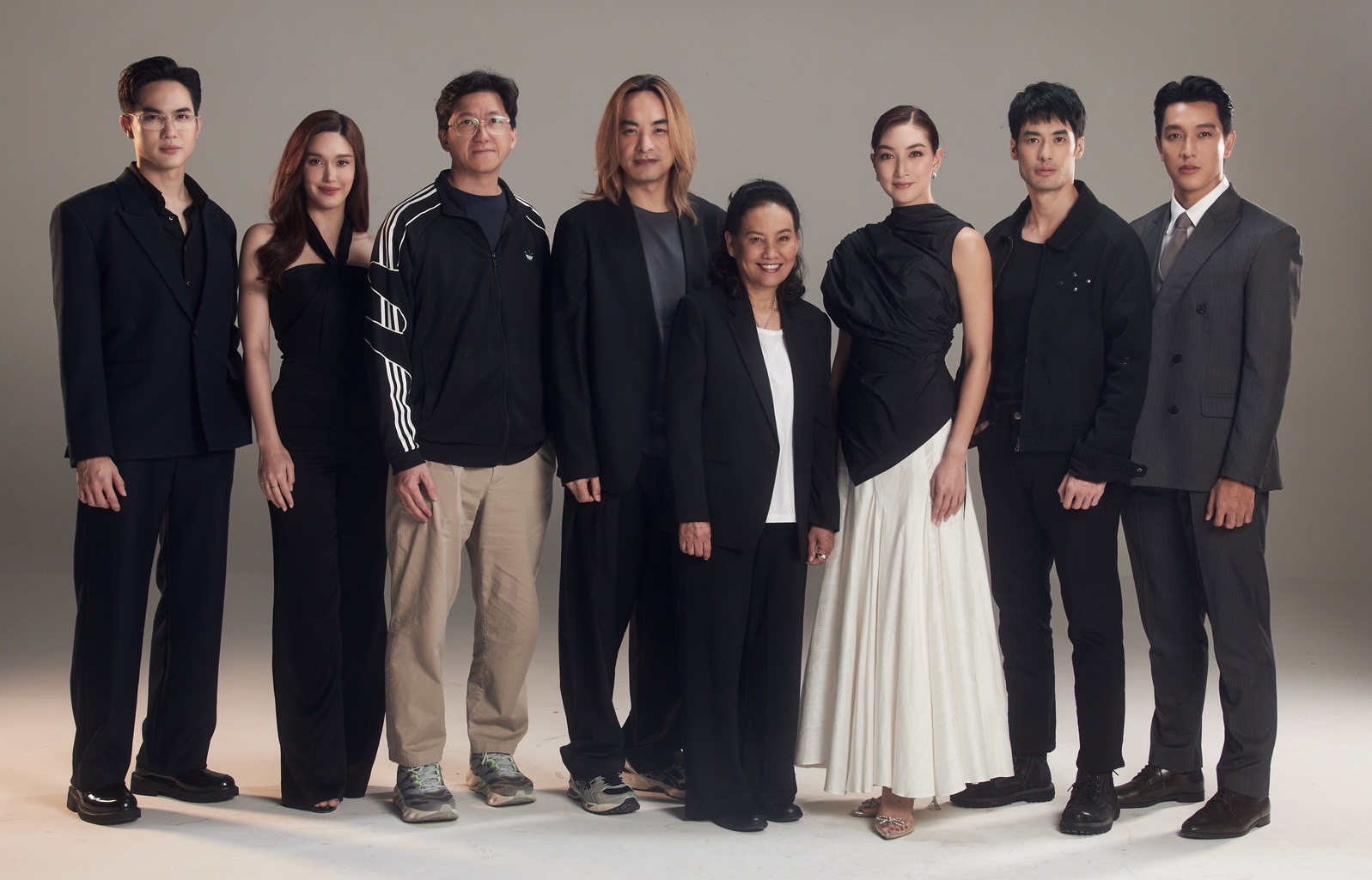CHANGE2561 เปิดภาพฟิตติ้งซีรีส์แนวโรแมนติกแฟนตาซีฟอร์มยักษ์ “‘TIME หมุนเวลาตาย” 