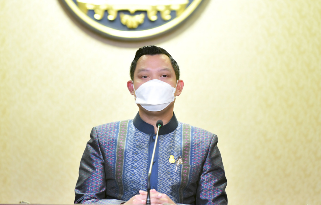 นายกฯ สั่ง "พณ.-เกษตรฯ-พลังงาน" เร่งแก้ปุ๋ยแพง/หนุนอุตสาหกรรมอีสปอร์ต