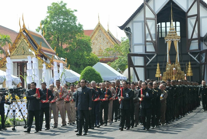 "นายกฯ" บวงสรวงการอัญเชิญราชรถ