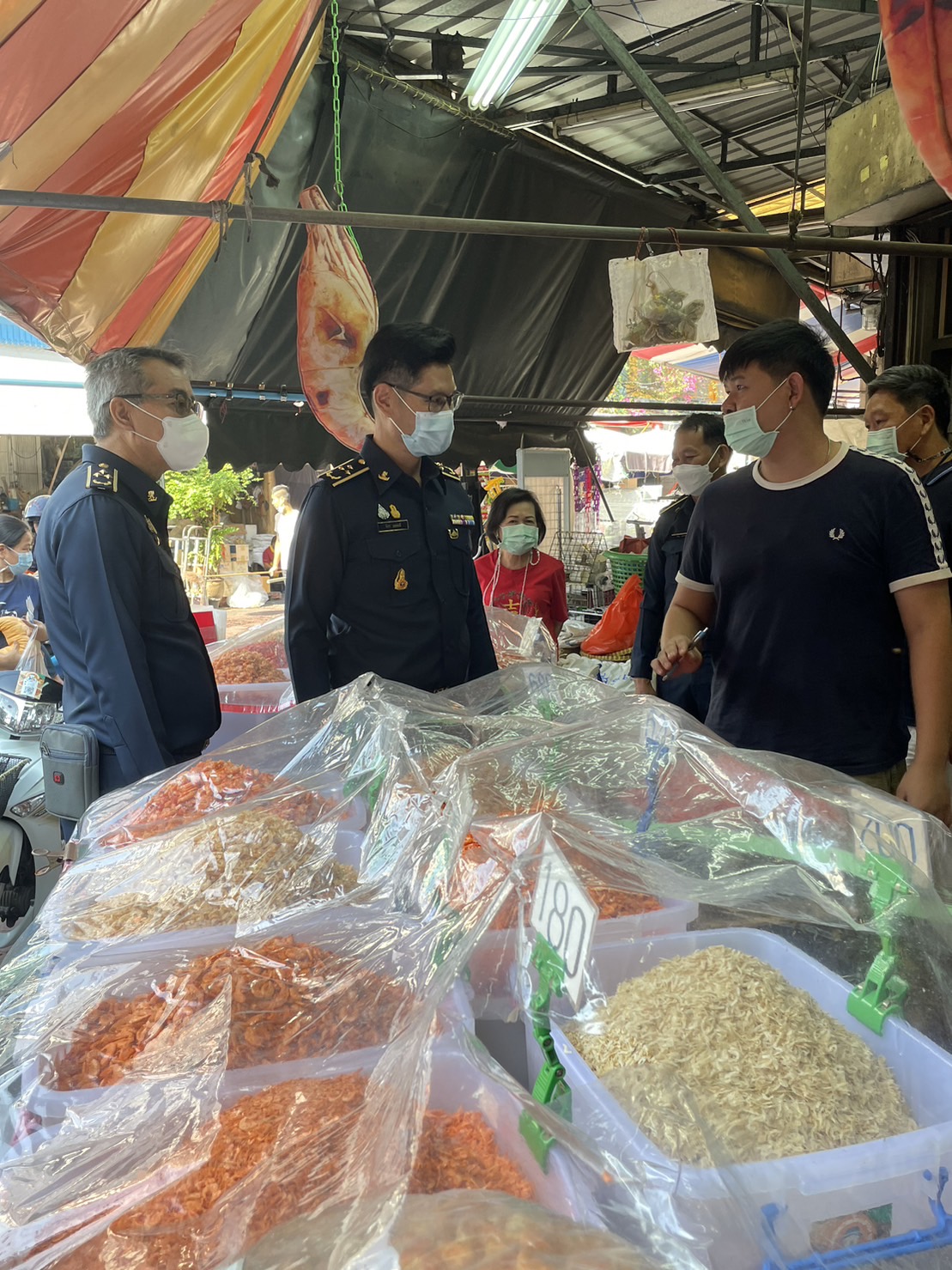 “พาณิชย์”ลุยตรวจเครื่องชั่งสินค้าอาหารสด-แห้ง-ทองคำ ช่วงตรุษจีน