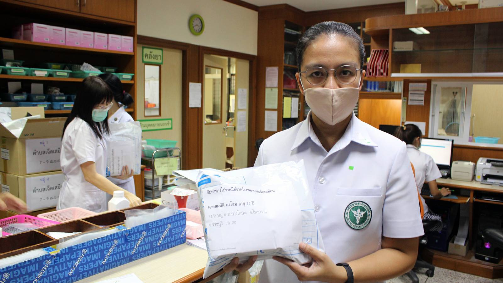  "รพ.เจ็ดเสมียน"จัดส่งยาถึงบ้านลดเสี่ยงแพร่เชื้อโควิด-19