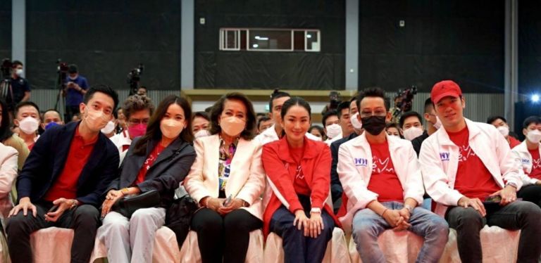 “อุ๊งอิ๊งค์”แซะภาครัฐไม่หนุนอาหารไทย ชูยุค “ไทยรักไทย” ทำครัวไทยสู่ครัวโลก