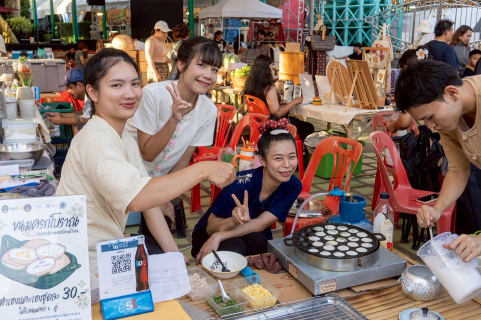 สายมู-สายช้อปห้ามพลาด! แห่เที่ยว "ตลาดวัฒนธรรมทวารวดีมีชีวิต" วัดไผ่ล้อม เปิดกรุพระแตก-โชว์ซากเรือโบราณ 1,200 ปี เกาะกระแส Soft Power