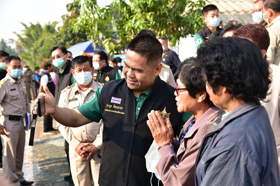 "วราวุธ" รมว.ทส.  ส่งมอบ "น้ำบาดาล" เสริมความมั่นคงระดับชุมชนช่วยชาวบ้านด่านนาขาม จ.อุตรดิตถ์ 