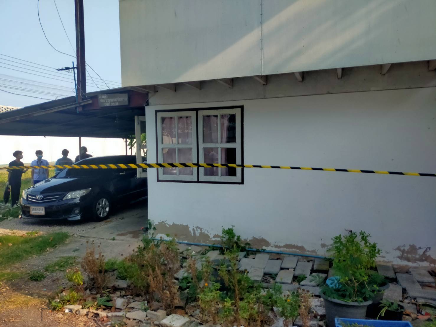 เจ้าหน้าที่เรือนจำสมุทรสาครมีปัญหาครอบครัว​  ยิงเมียดับก่อนจ่อขมับยิงตัวตายตาม