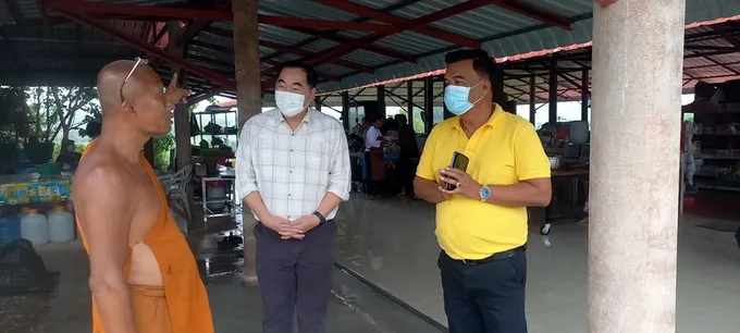 "นายกเคี้ยง" เข้ากราบนมัสการพระอาจารย์เชาว์ ชวนปัญโญ เตรียมงานทอดกฐินสามัคคี 16 ต.ค.นี้