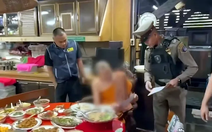 บุกรวบ “หลวงพ่ออติโชติ” เจ้าอาวาสวัดดังอยุธยา ปมยักยอกเงินวัด 92 ล้าน