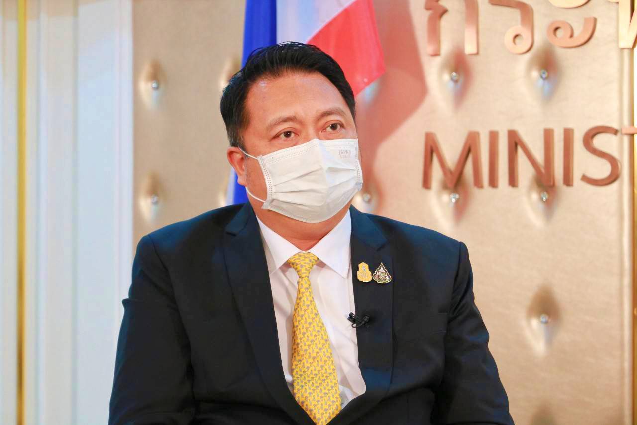 รมว.แรงงาน มอบอธิบดีกกจ.  ตรวจเยี่ยมให้กำลังใจแรงงานก่อนเดินทางทำงานต่างประเทศ