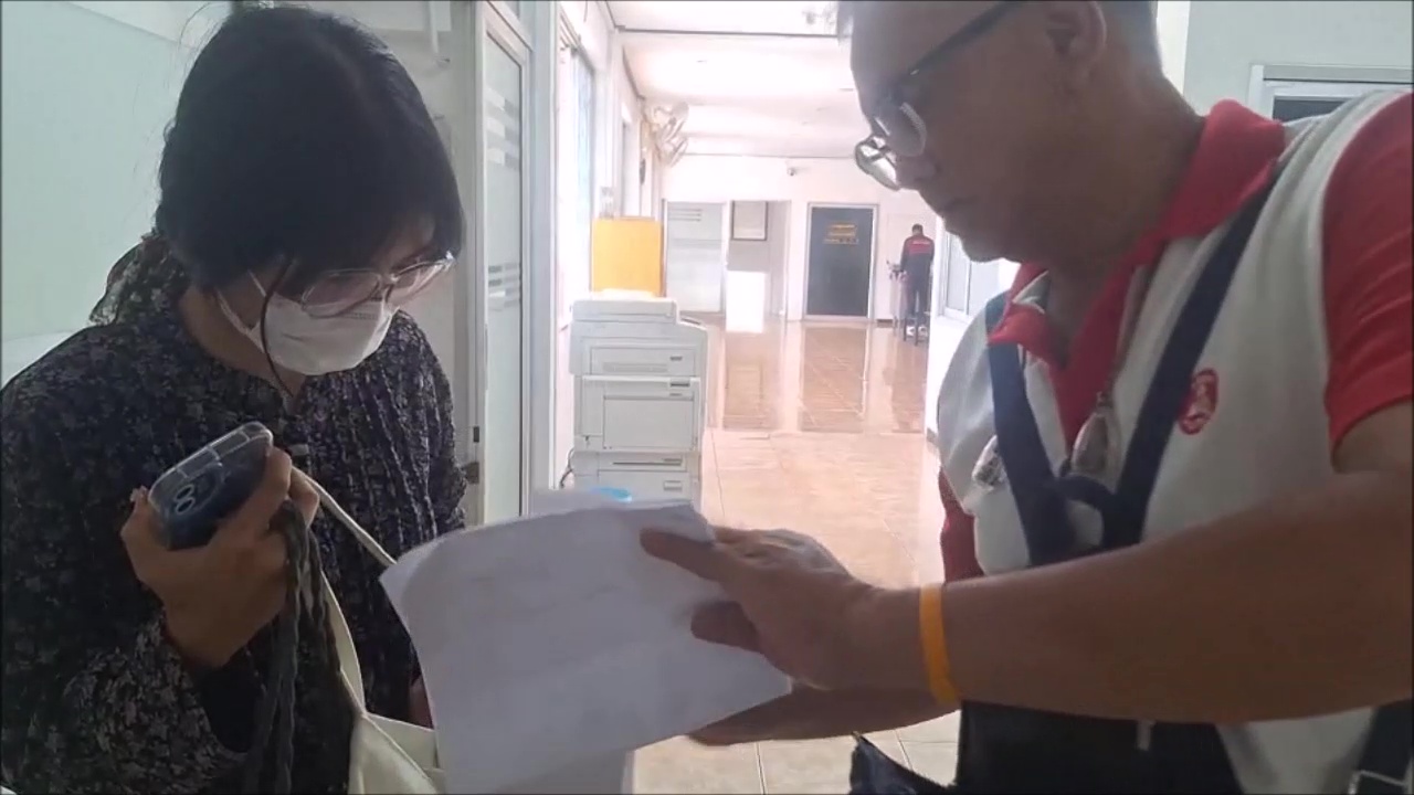 สาวอุดรฯ ร้องรองผู้การ ถูกเจ้าแม่เงินกู้โหดจิกหัวตบโชว์กลางตลาด ยืมสี่หมื่นขู่ให้รับดอกอีกสี่หมื่นเป็นเงินต้น