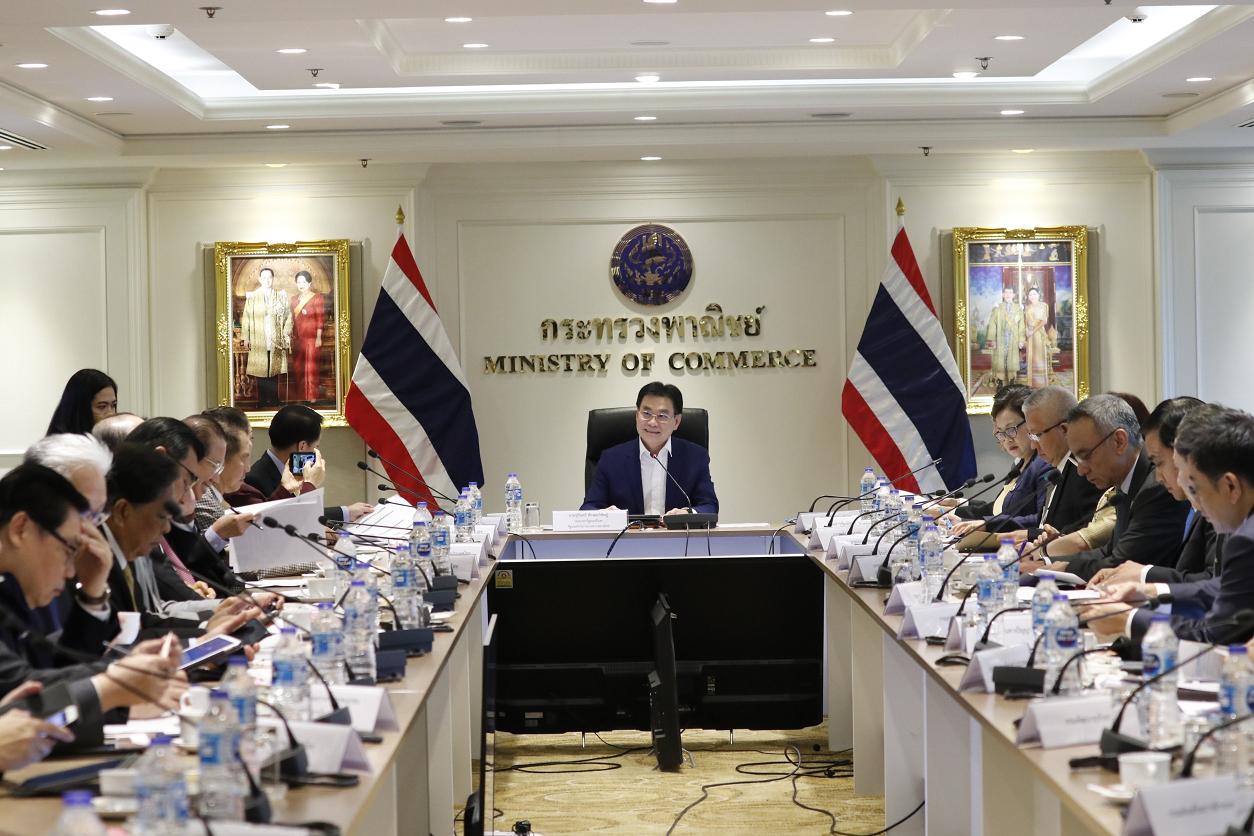 "กรอ.พาณิชย์"เดินหน้า 15 ประเด็นเร่งด่วน เพิ่มความสะดวกส่งออก ดึงรายได้เข้าประเทศ 	