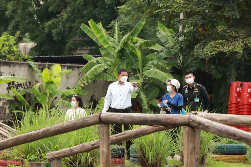 ดอนเมือง นำคณะกำลังพลจาก นปอ. เยี่ยมชมศูนย์เรียนรู้เกษตรอินทรีย์วิถีคน (ดอน) เมือง