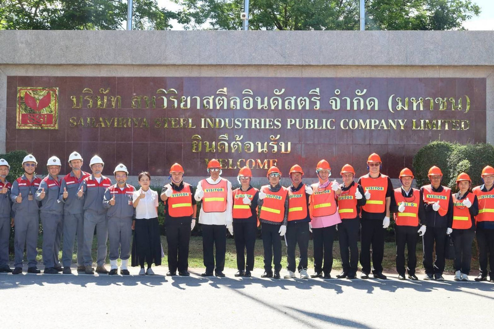 ผู้ว่าฯ ประจวบฯ ลงพื้นที่ SSI บางสะพาน ติดตามผลิตเหล็ก–มาตรฐานสิ่งแวดล้อม