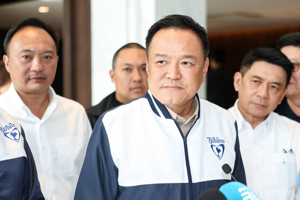 ‘อนุทิน’ โพสต์โต้ ‘สุทธิชัย-วีระ-วิสุทธิ์’ ยันทีมเศรษฐกิจภูมิใจไทยไม่ใช่คนนอกพรรค