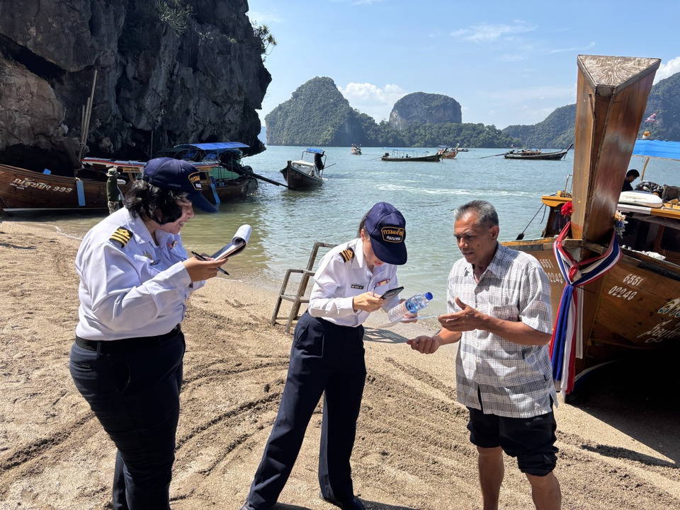 กรมเจ้าท่า คุมเข้มความปลอดภัยทางน้ำช่วงปีใหม่ ย้ำ! เจ้าของเรือห้ามบรรทุกเกินกำหนด-ผดส.ต้องสวมเสื้อชูชีพ 