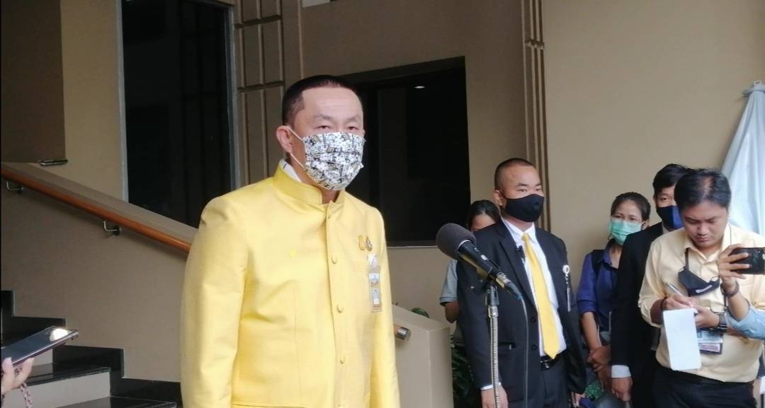  "ศักดิ์สยาม" สั่งติดตั้งไม้กั้นจุดตัด​ทั่วประเทศ​ หลังอุบัติเหตุรถไฟชนบัสกฐิน เผย เตรียมปิดจุดที่ไม่จำเป็น
