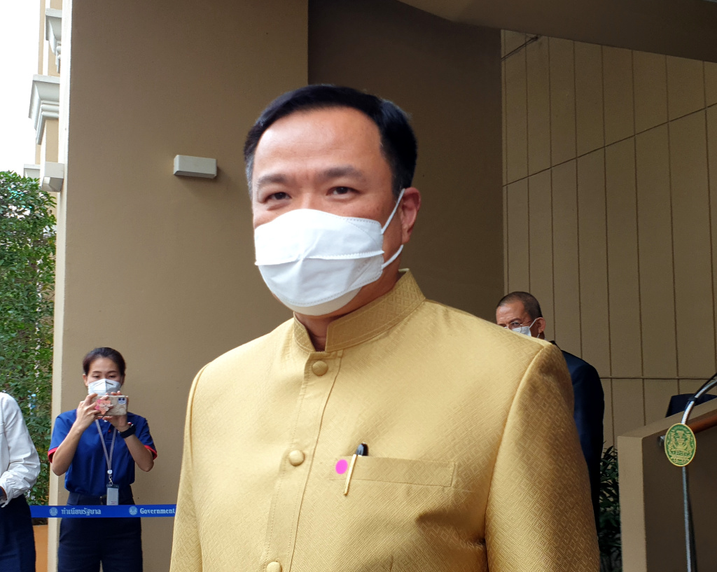 "อนุทิน"  ชวน ปชช. ร่วมให้กำลังใจผู้ว่าฯสมุทรสาคร ล่าสุดอาการยังทรงอยู่