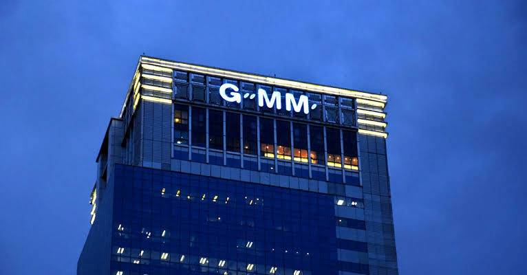 GMM GRAMMY ดูแลพนักงานอย่างดีเยี่ยม จ่ายเงินเดือนเต็ม พร้อมดูแลการฉีดวัคซีน-ทำประกันโควิดให้
