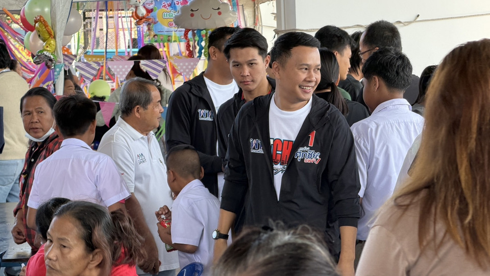 "ศุภชัย" เพื่อไทย ลุยพื้นที่ปทุมธานี เขต 2 รับฟังปัญหาชาวบ้าน ชูสโลแกน “ไม่พูดให้ฟัง แต่จะทำให้ดู”