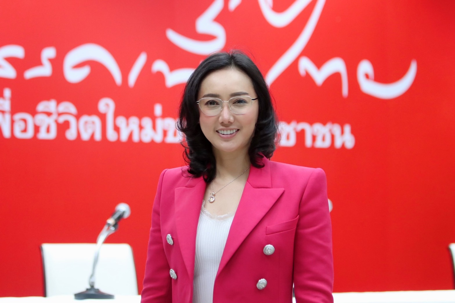 "อรุณี" สอน "ประยุทธ์" วางคนไม่ตรงกับงาน สั่ง "เลขาสมช." แก้วิกฤตค่าครองชีพแพง 
