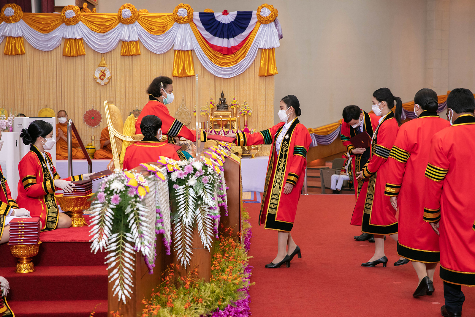 กรมสมเด็จพระเทพฯ พระราชทานปริญญา                  มหาวิทยาลัยแม่ฟ้าหลวง 