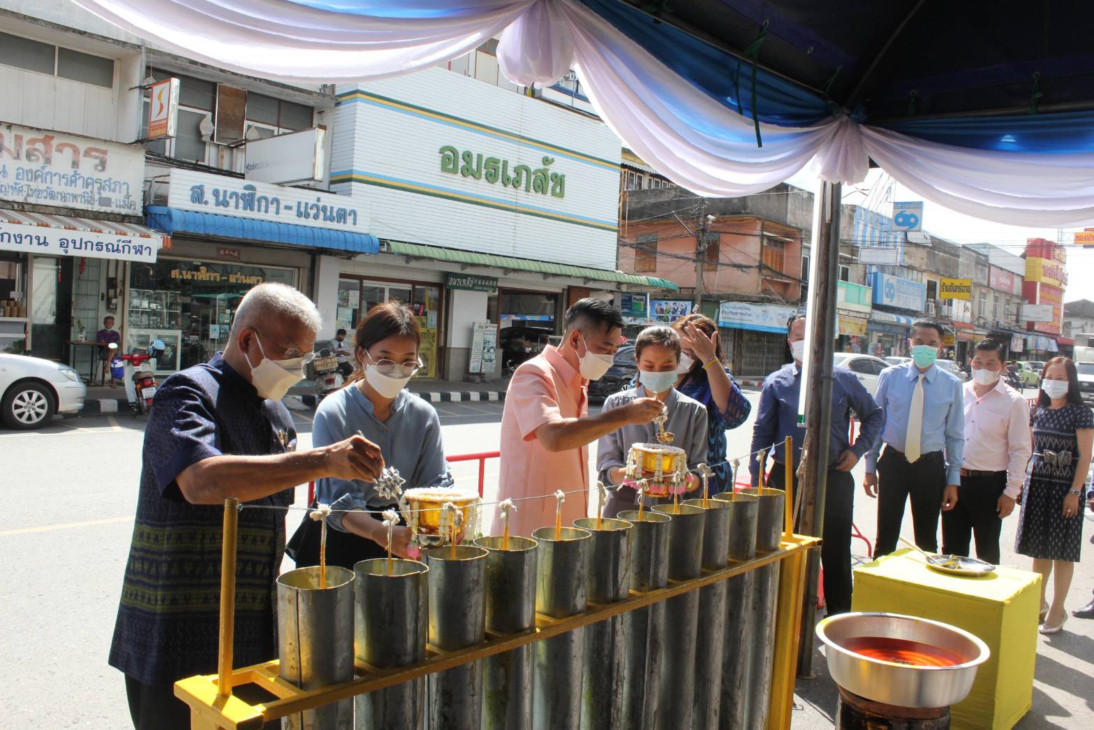 เทศบาลเมืองนครนายกจัดพิธีเปิดงานประเพณีหล่อเทียนพรรษา ประจำปี 2565