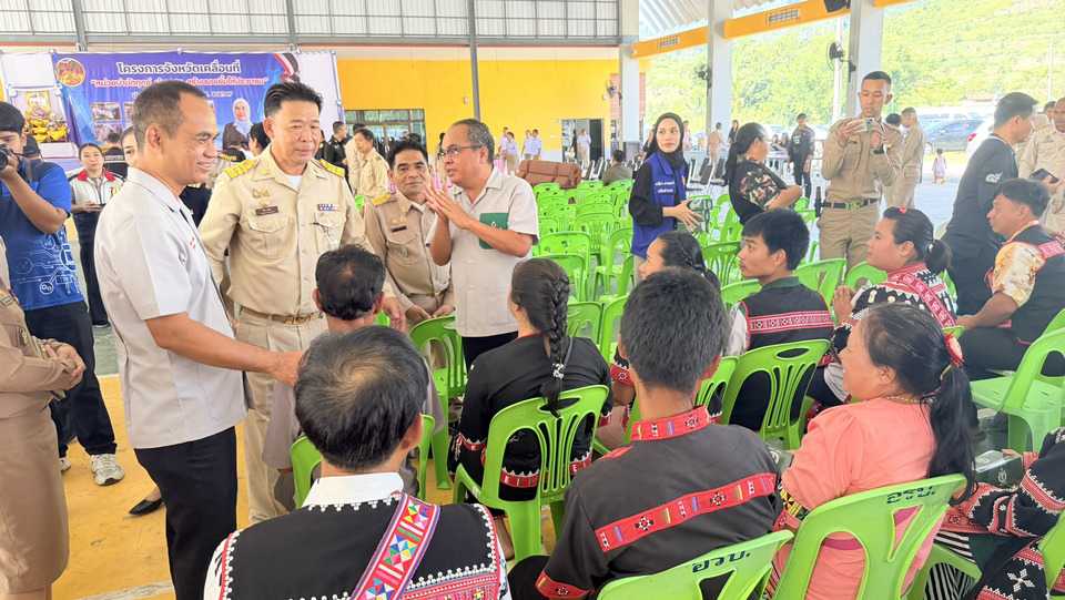 ยะลาจัดจังหวัดเคลื่อนที่ ลงพื้นที่ตาเนาะแมเราะ เบตง เร่งบำบัดทุกข์ บำรุงสุขถึงชุมชน