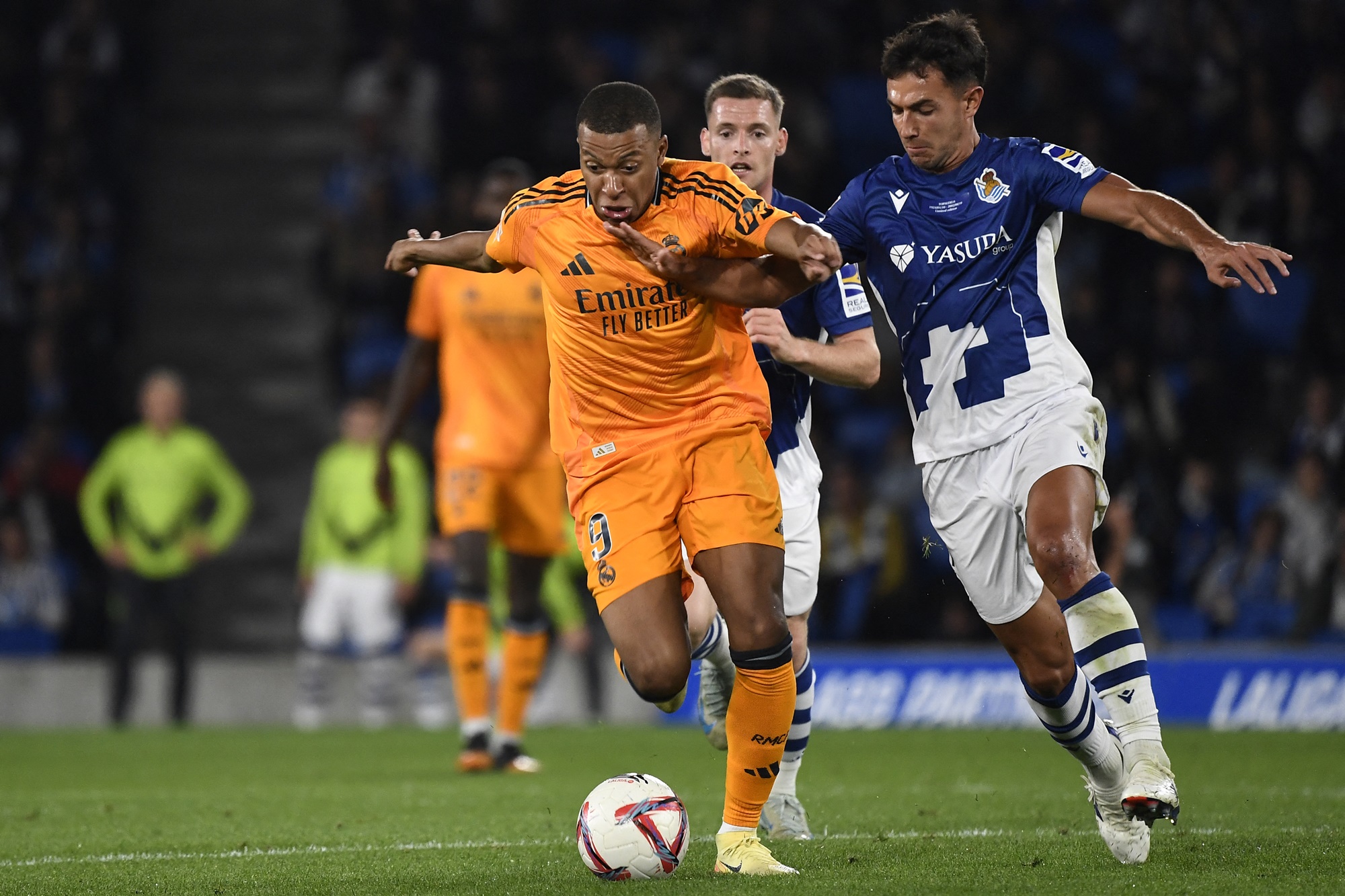 สองจุดโทษ! "เรอัล มาดริด" บุกอัด "เรอัล โซเซียดาด" 2-0 