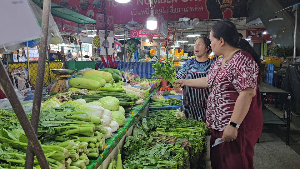 น้ำมันพุ่ง-ตลาดเงียบ! ขอนแก่นผักผลไม้-ปลาทูตรึงราคา แต่คนซื้อบางตา
