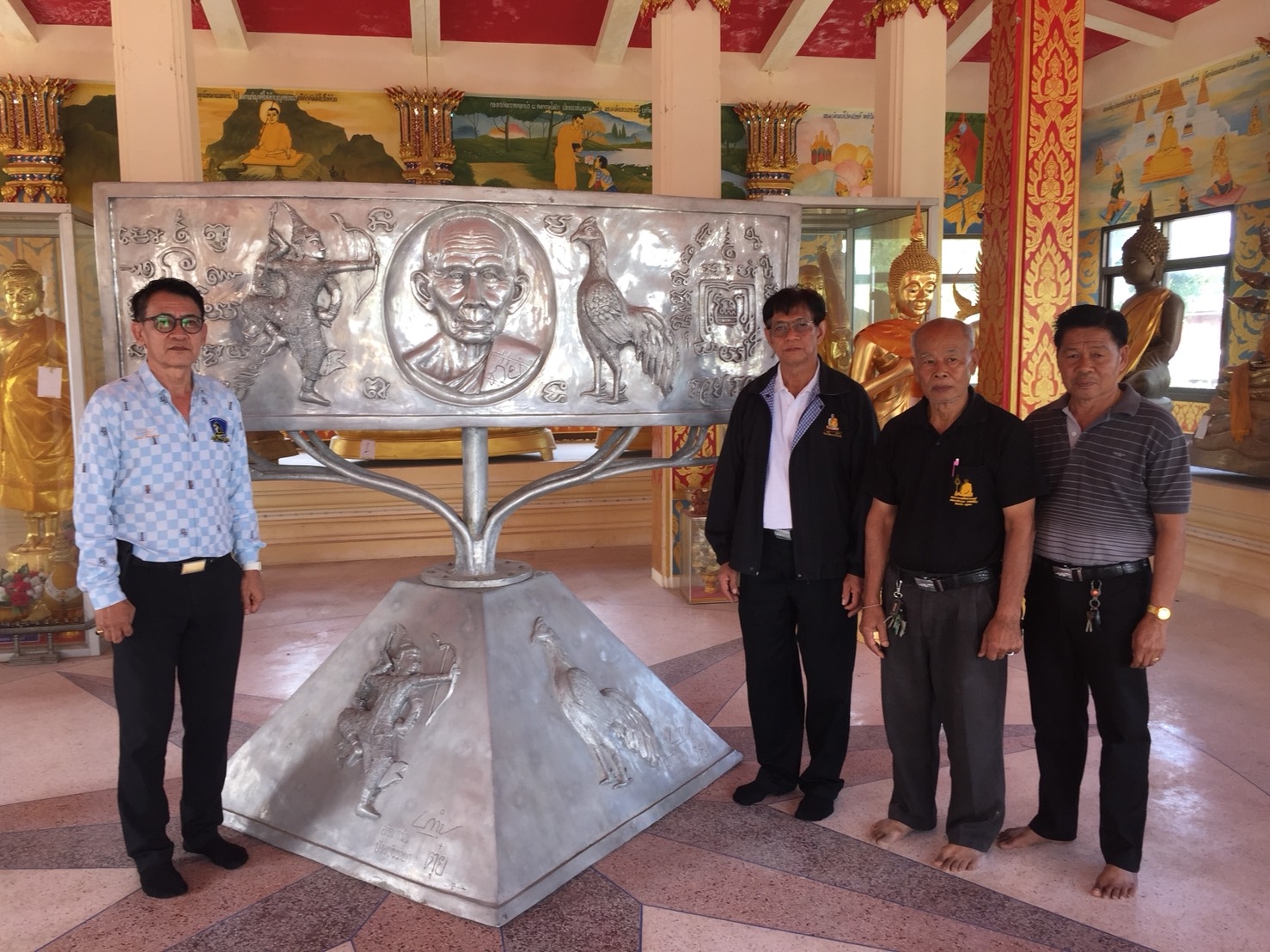 เลสหลวงพ่อรวย “รุ่นศรฤทธิ์ รวย รวย” ใหญ่ที่สุดในโลก คณะกรรมการวัดตะโก มติเอกฉันท์ประดิษฐานไว้ในวิหารสี่มุก