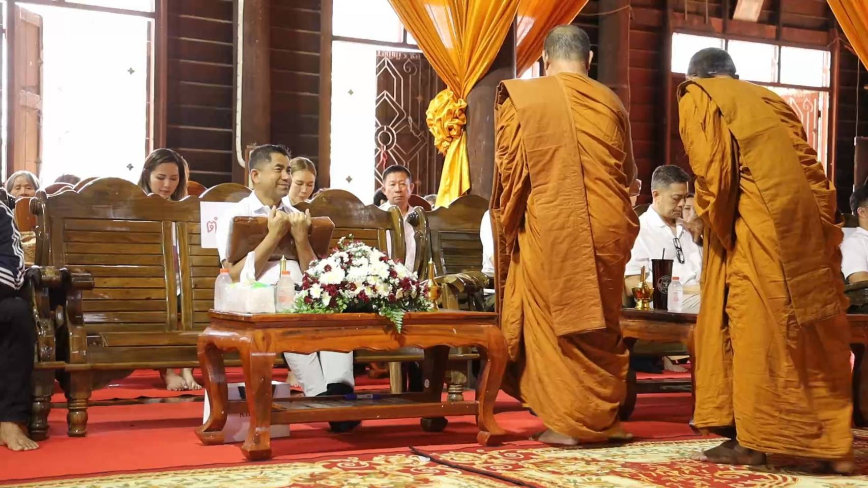 "บิ๊กโจ๊ก"ทอดกฐินสามัคคี ประจำปี 2567 วัดจอมศรี และ วัดป่าประชานิมิต
