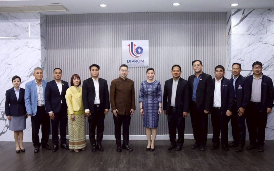 กรมการข้าว-กสอ. จับมือ แก้ราคาข้าวตกต่ำ ดันข้าวสู่อุตสาหกรรม ประเดิมพื้นที่ภาคอีสาน
