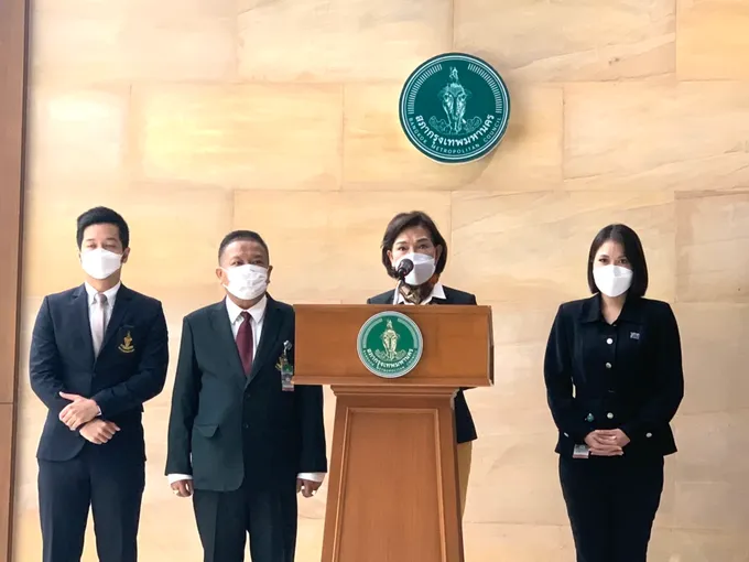 สภากทม.ทวงถามแผนช่วยปชช.หลังสปสช.ยกเลิกสิทธิ์บัตรทอง9รพ.ยันต่ออีก3เดือนได้ต้องรับรอง