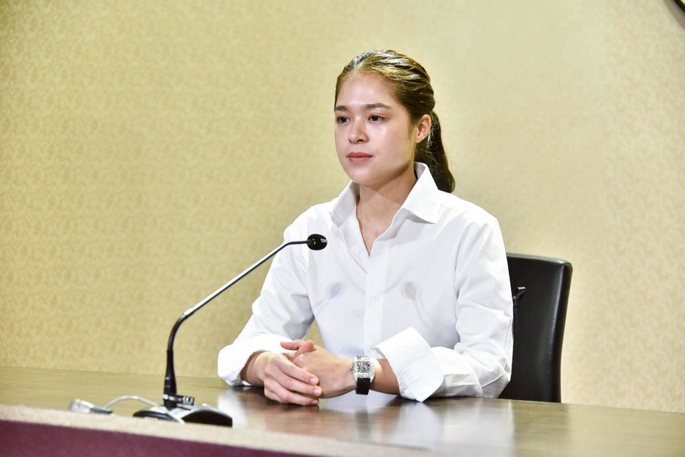 รัฐบาล ยัน ไม่มีผู้ป่วยอีโบลาในไทย แจง ซักประวัติ ชาว “ดีอาร์คองโก” 1 รายไม่มีประวัติสัมผัสโรค - จองตั๋วกลับ ปท.ต้นทางแล้ว ขอ ปชช. อย่ากังวล