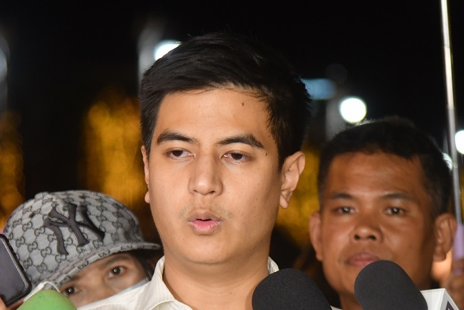 "พริษฐ์"เผยการเมืองไทยขณะนี้ ไม่ได้เป็นไปตามหลักการประชาธิปไตยปกติ 