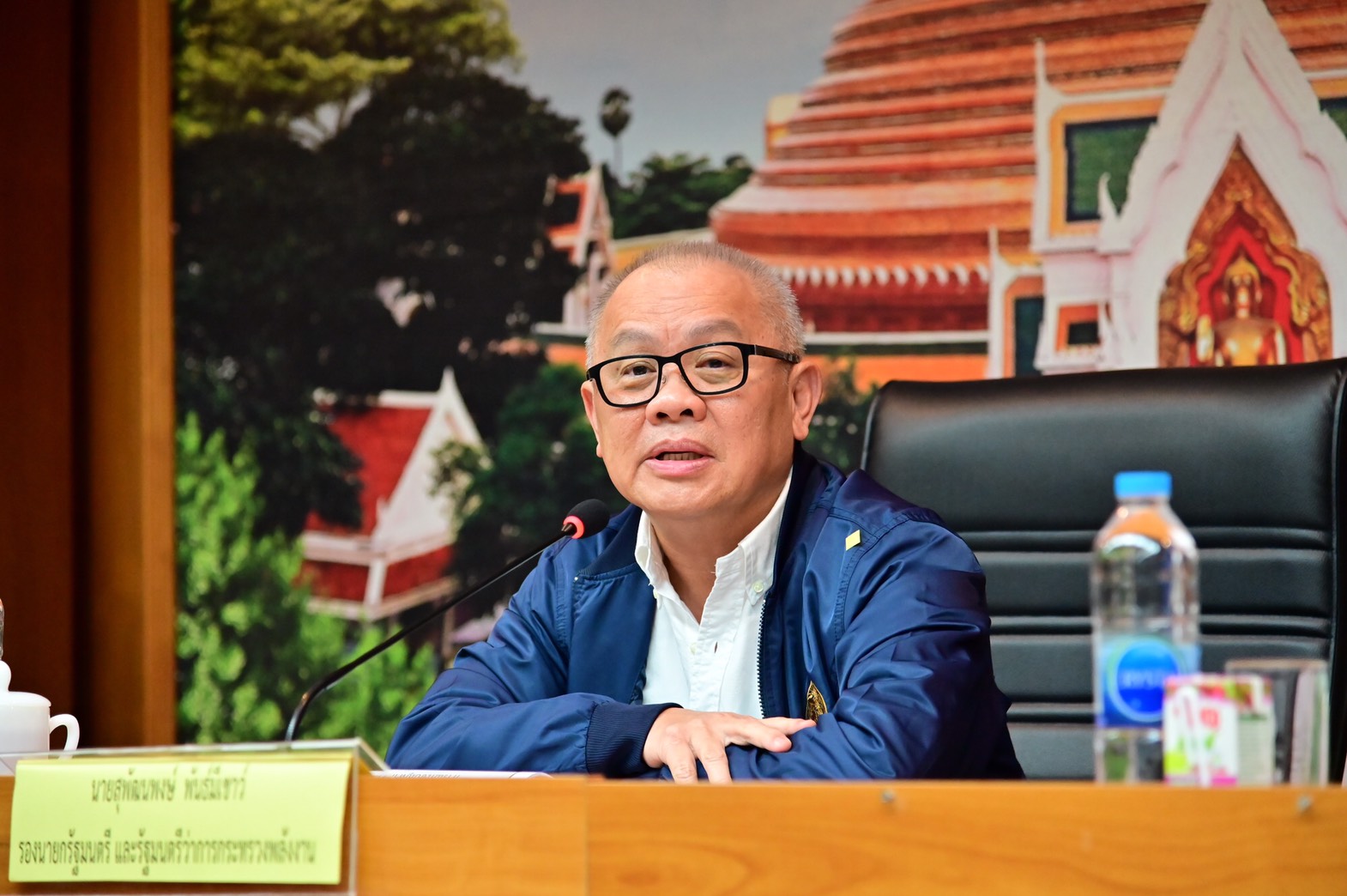 รองนายกรัฐมนตรี ลงพื้นที่ติดตามผลการดำเนินงานและแนวคิดในการขับเคลื่อนไทยไปด้วยกัน