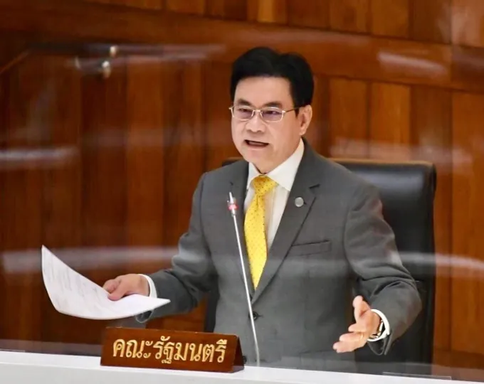 "จุรินทร์" แจง "ปดิพัทธ์" ชี้ราคาข้าวขึ้นอยู่กับความชื้น ย้ำประกันรายได้เป็นนโยบายของรัฐบาล 