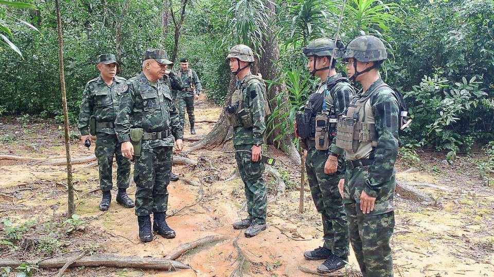 “แม่ทัพภาค2 ” คนใหม่ไม่หนักใจไร้รอยต่อดูแลชายแดนไทย-กัมพูชา ชี้กัมพูชายั่วยุชายแดนเป็นเทคนิค ย้ำต้องเฝ้าระวัง
