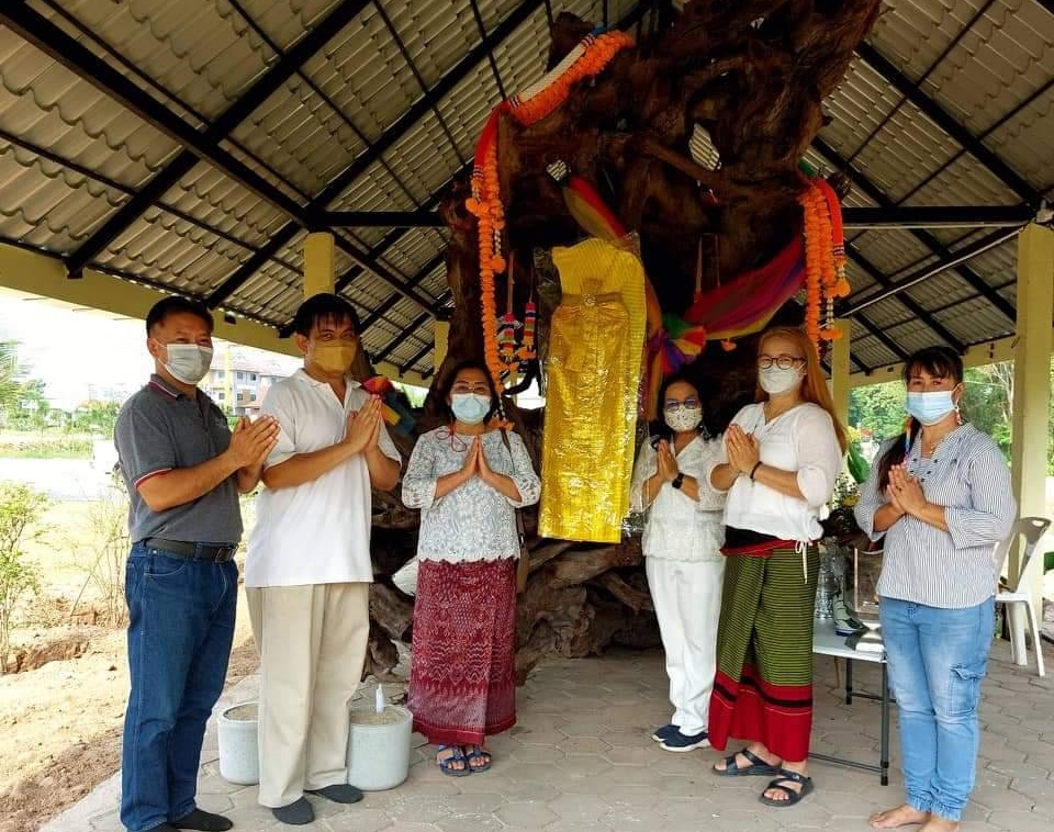 เจ้าแม่ตะเคียนให้โชค หลังมาเข้าฝัน ขุดพบตามบอก เจ้าของโรงแรมดังอัญเชิญมาไว้ให้กราบไหว้ขอพร