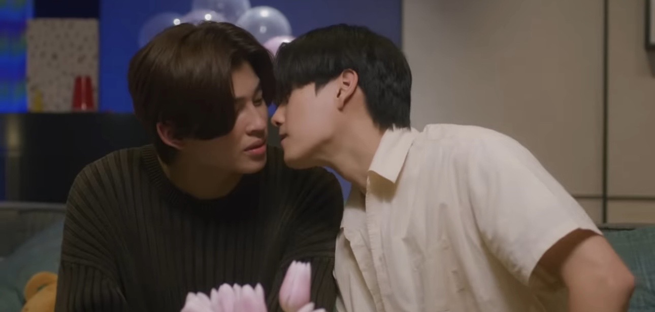 “ภูวิน” ยกเค้กเซอร์ไพรส์วันเกิด “ปอนด์” สุดอบอุ่น