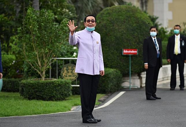 'ซูเปอร์โพล' เผย 'บิ๊กตู่' คว้านักการเมืองน่าประทับใจฝ่ายรัฐบาล